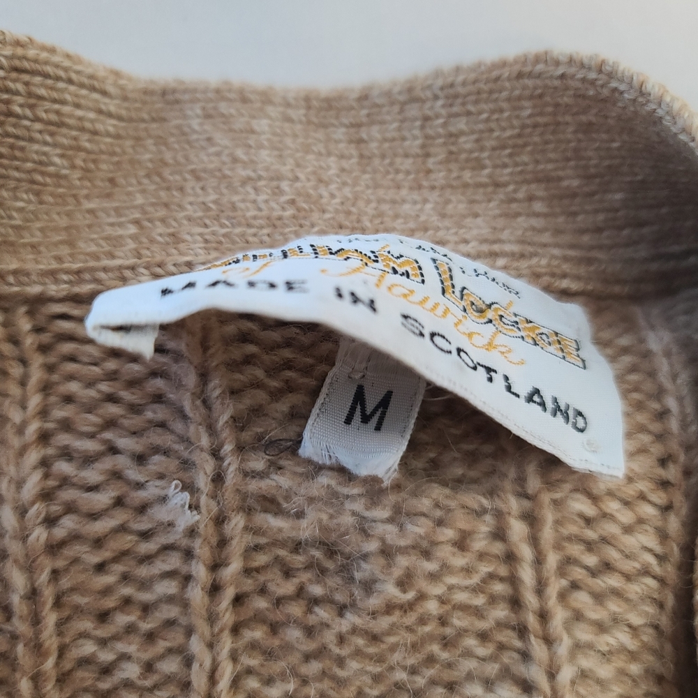 VINTAGE William Lockie of Hawick 100% Pure Camel Hair Cableknit Tan Sweater Vest - Picture 6 of 12